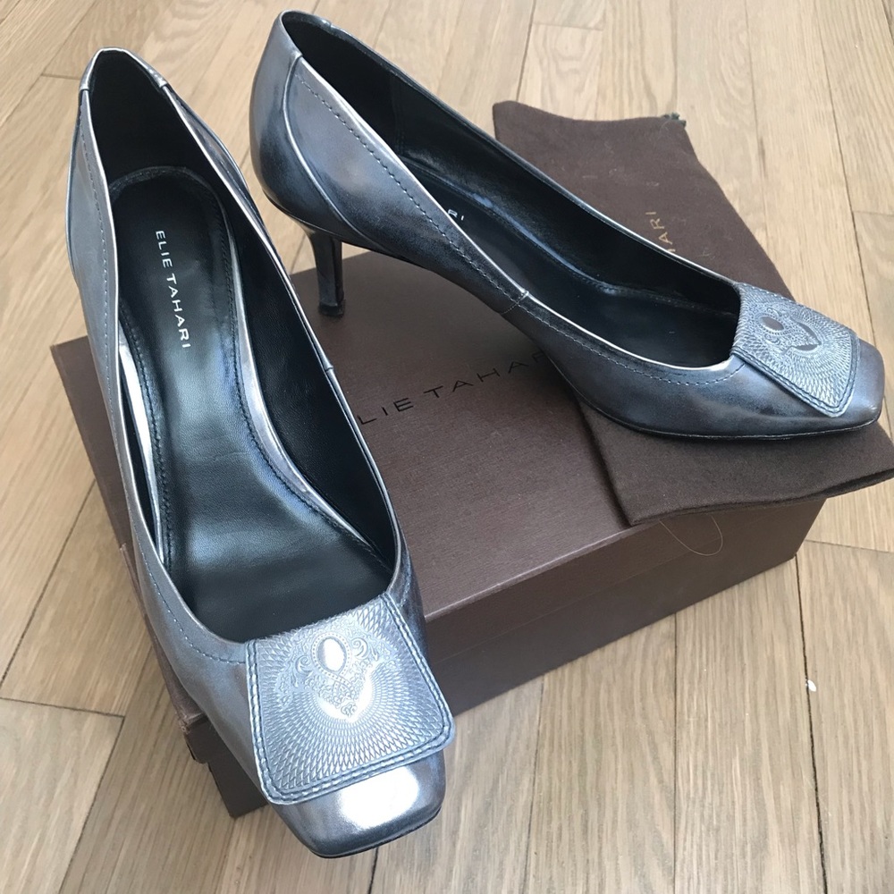 Elie Tahari steel color square heel pumps.